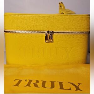 TRULY St. Tropez Luxury Travel Trunk